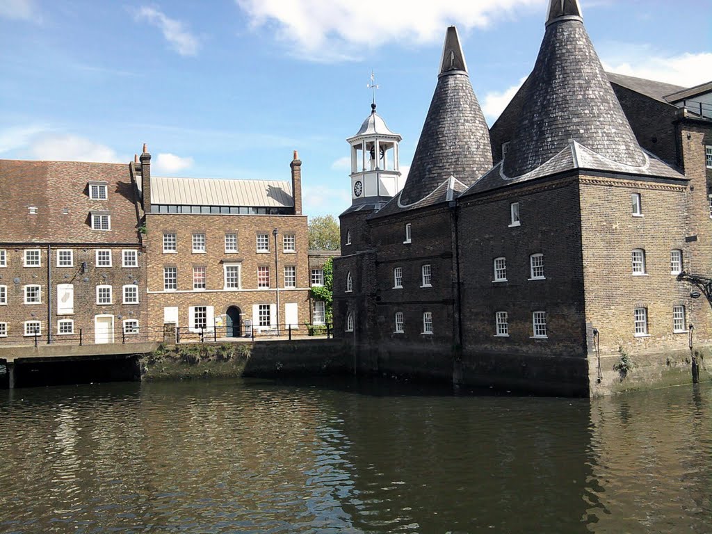 Old hops mill on canal, Hackney - London by Paul Thompson