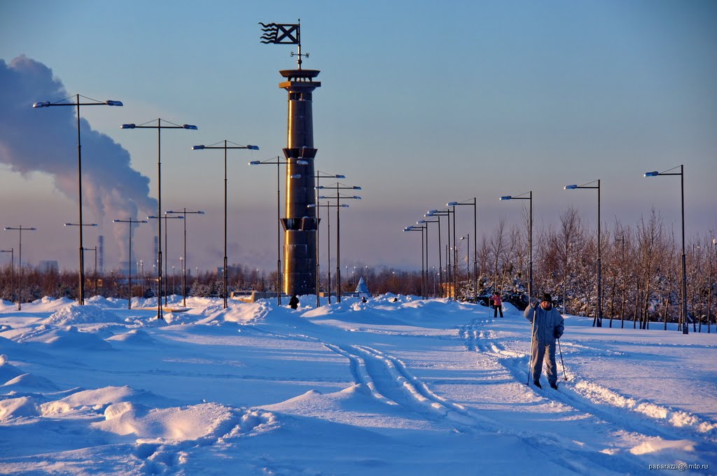 Russia Saint Petersburg by Paparazzi Stas