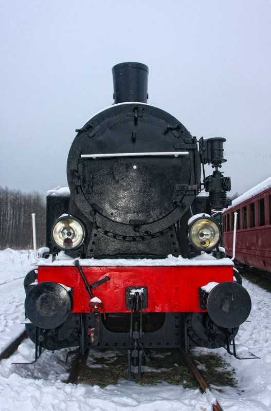 Old locomotive by Piotr Statkiewicz