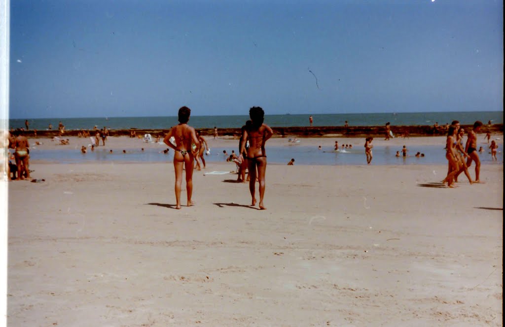 Recife, Bellas on the Beach, Boa Viagem (1986) by Guido Haag