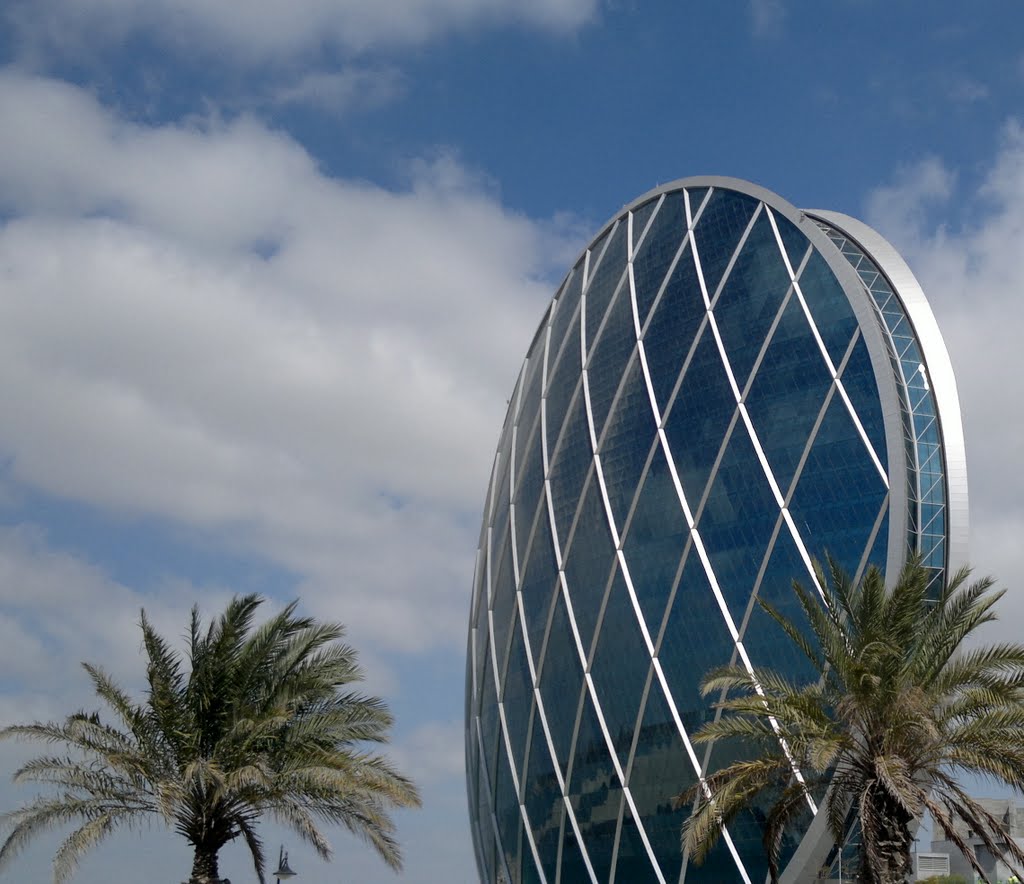 Al Raha and the round building by haukilahti