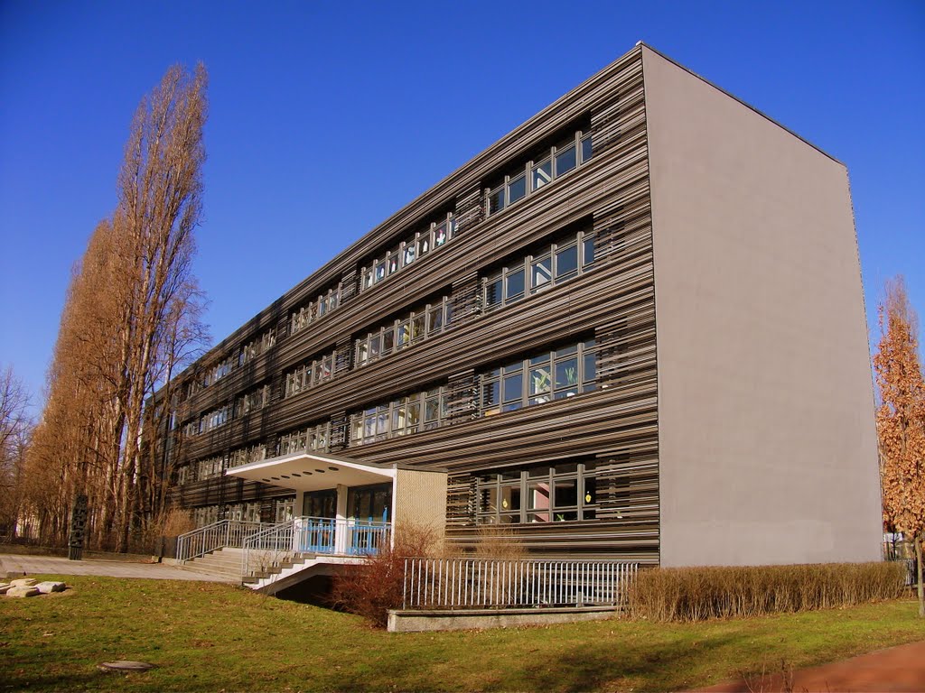 Refurbished schoolhouse by Der_Geograph