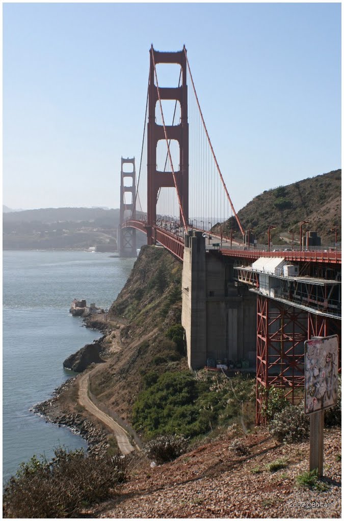 Golden Gate Bridge by Bocaj Nesnaj