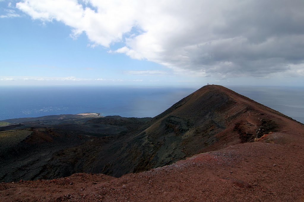 La Palma 2010: View from the top of the vulcan Teneguia #7 by arco_on_tour