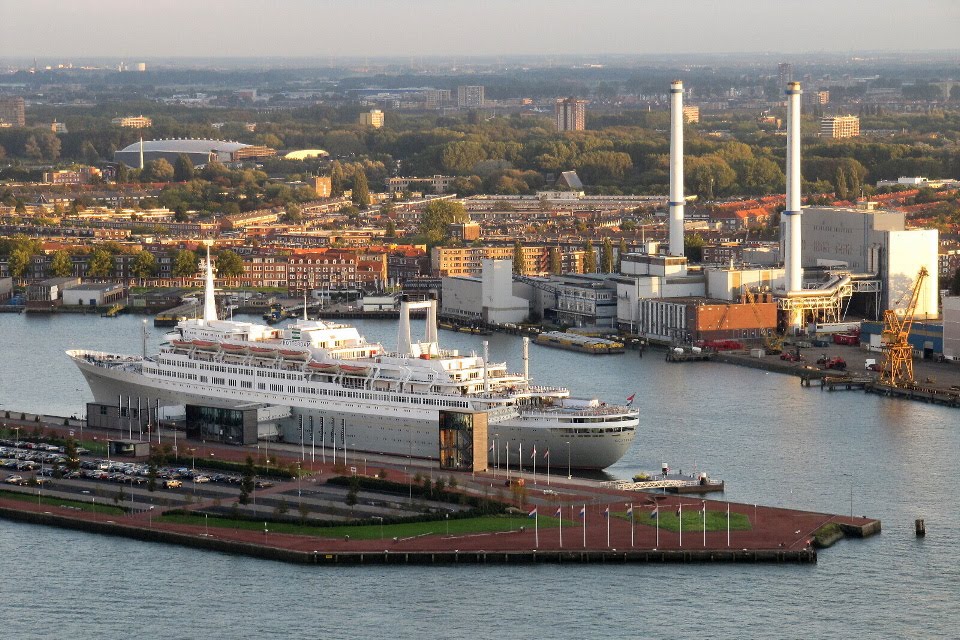 Rotterdam, SS Rotterdam by Tomas Mahut