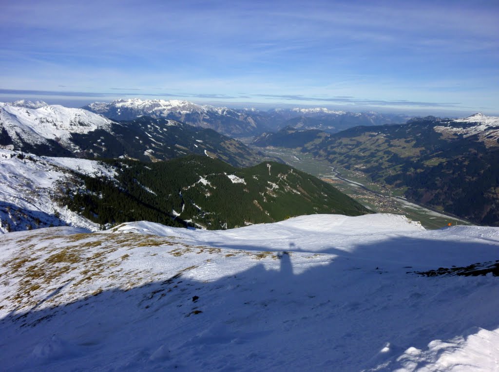 Blick auf das nördliche Zillertal by Manfred Kröger