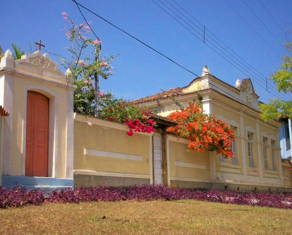 .. passinho e casa na praça .. by André Saliya - Ritápolis