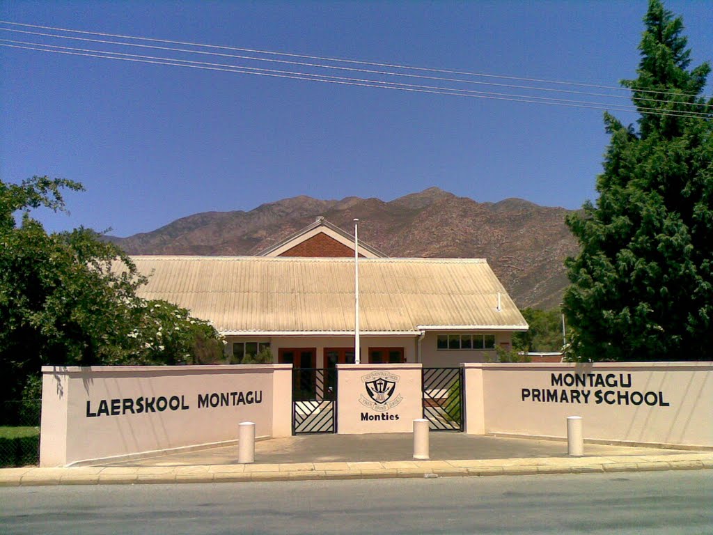 Laerskool Montagu Primary School - long street - Route 62 - Western Cape - South Africa by meijercs