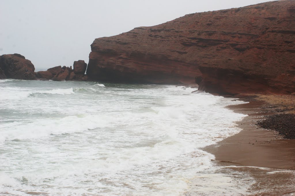 Plage Lagzira à marée haute by A. Wadjinny