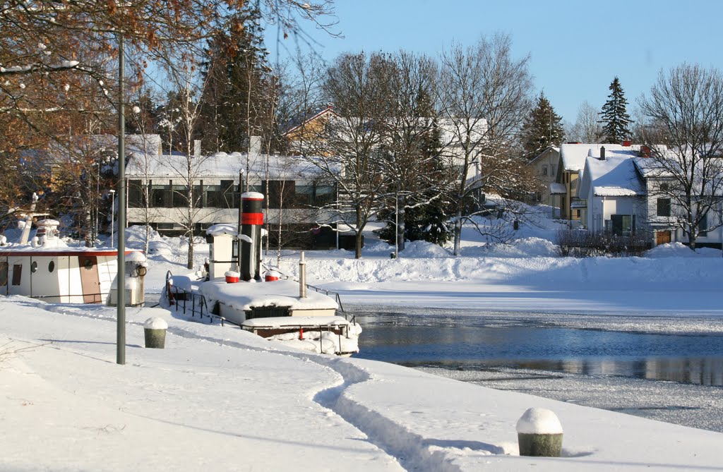 Beautiful winter afternoon in Valkeakoski 28.01.2011 (Enlarge!) by Markus Nikkilä Photoshooter86