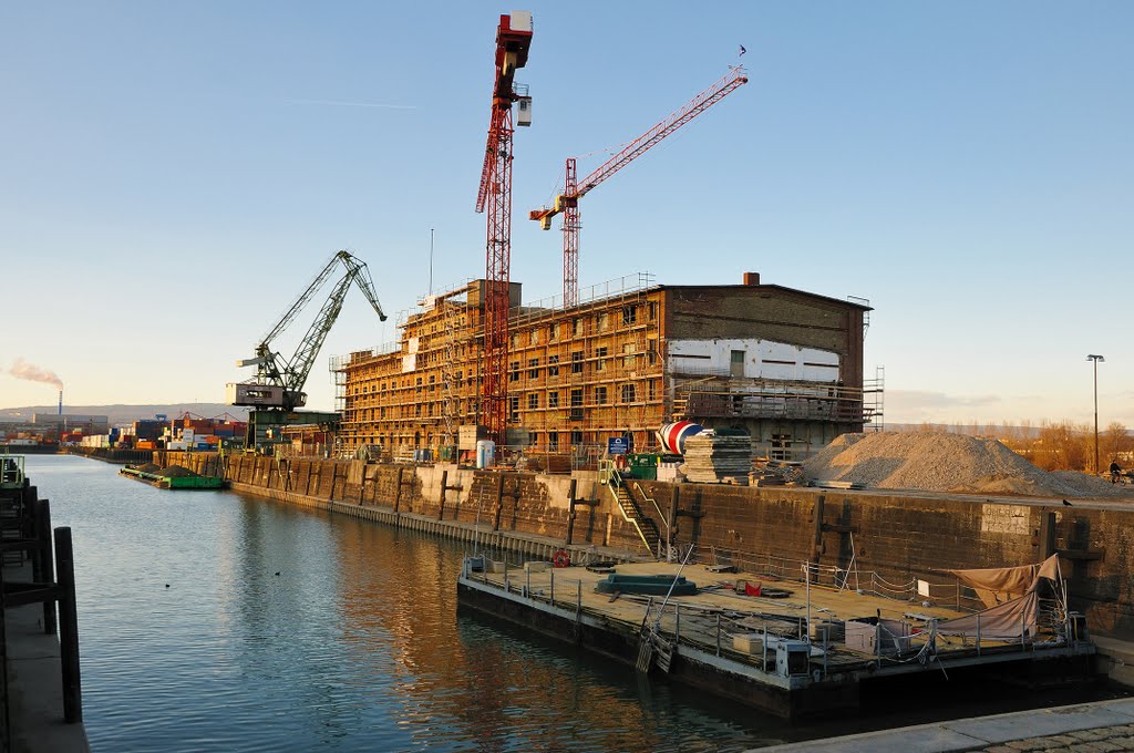 Zollhafen im Umbau by weltbrei