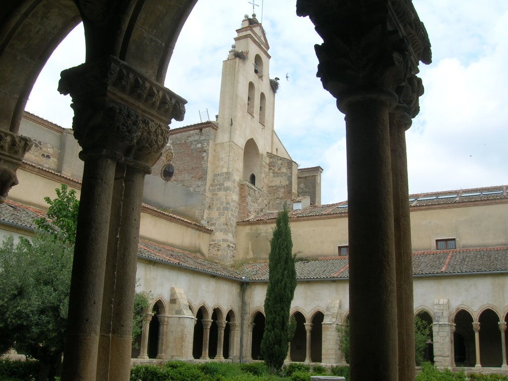 Torre desde el Claustro, by VíRsTiKo by virstiko