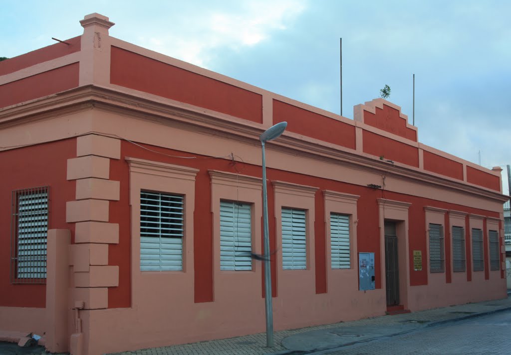 Escuela Luis Muñoz Rivera-Humacao by Ricardo David Jusino