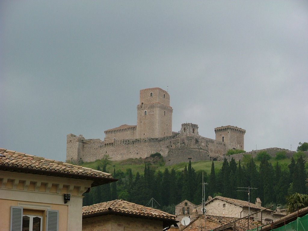 Assisi, Rocca by Mintaka00