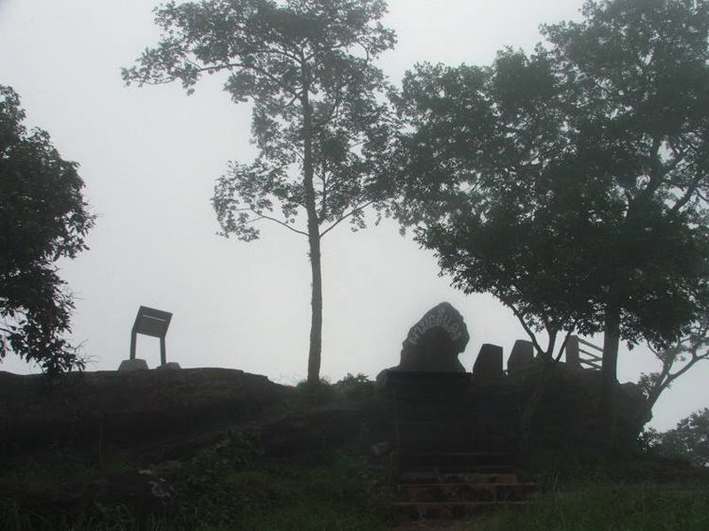 ผามออีแดง (PHA MAW I DAENG) Pha-Mo-E-Dang by Nudsikan Kaewjai