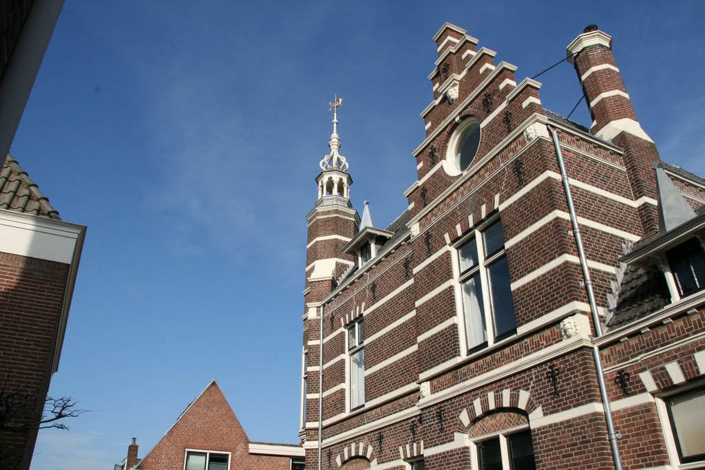 Hoekpand Pastoorstraat met Cattenhagestraat, Naarden. by Carl030nl