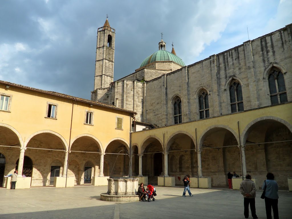 Ascoli Piceno - Chiostro by giuliano borra