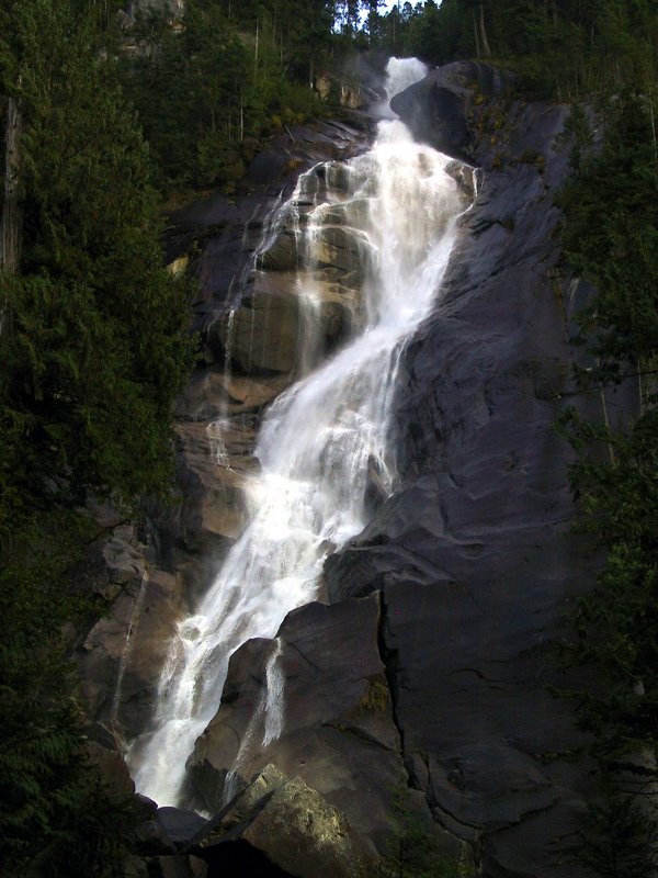 Shannon Falls by Ken Rodgers