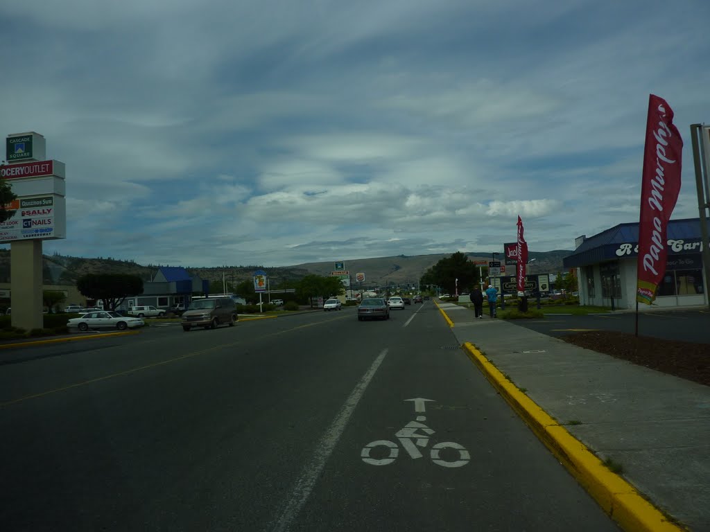 The Dalles fast food street by egrealish2010