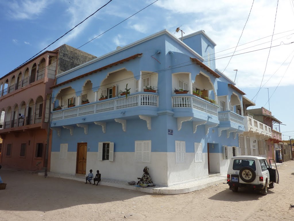 Saint Louis du Sénégal : Maisons coloniales quartier Sindone by alain56700