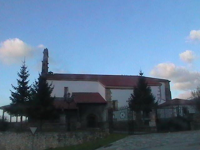 IGLESIA PARROQQUIAL DE SAN JUAN BAUTISTA S.XVII SELAYA CANTABRIA by Trasmerano