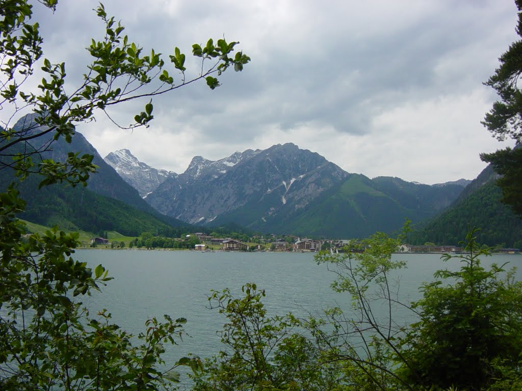 Zicht op pertisau vanuit buchau by fransgunst