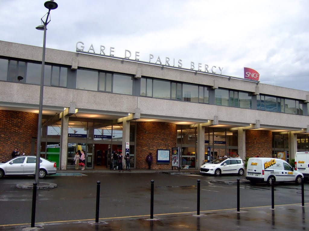 Gare De Paris Bercy - Bercy Railway Station in Paris by Vithaya Jearaditharporn