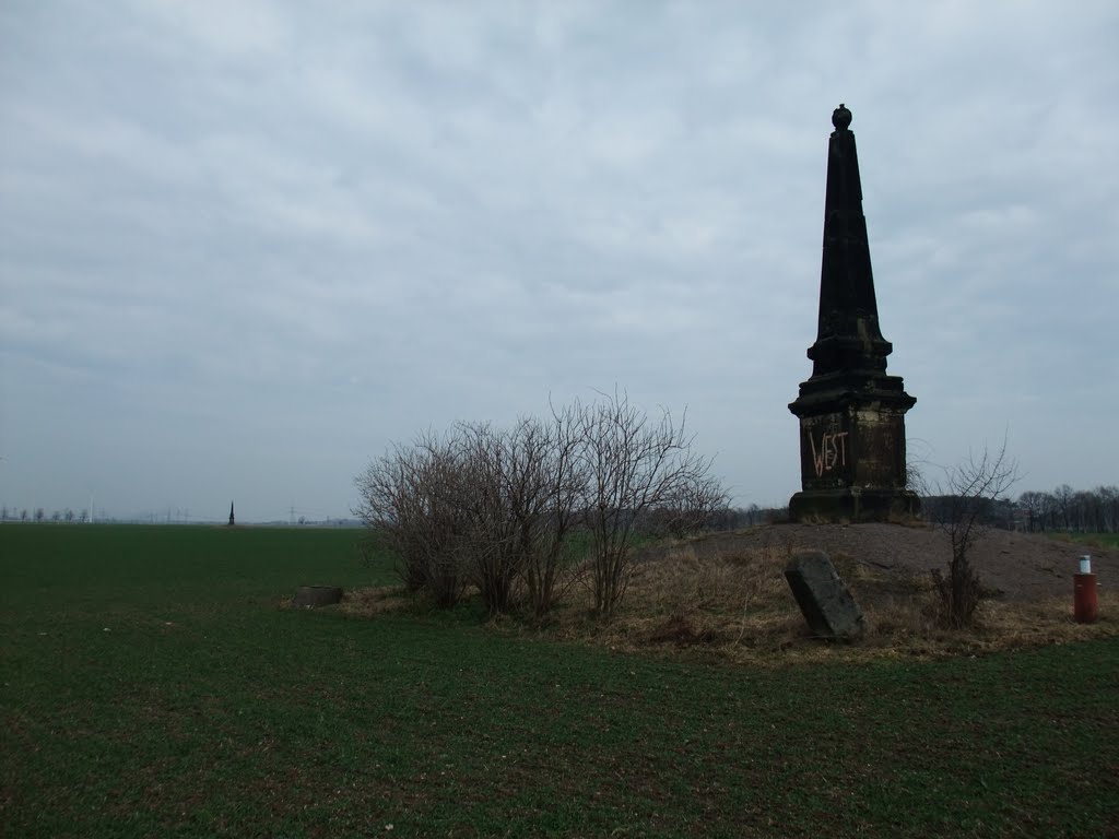 Zeithain - Zwei Obelisken vom Zeithainer Lustlager um 1730. by Matthias H.