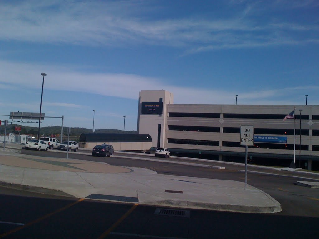 Aéroport Yeager de Charleston by FabMoi