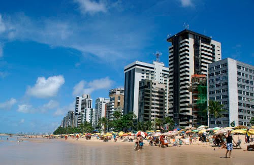 PE, Recife - Praia de Boa Viagem by hjobrasil