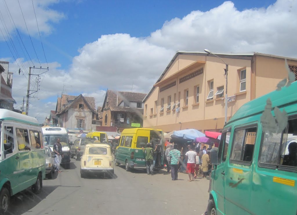 Marché d'Ambohimanarina, mars 2010 by jérémy pureur