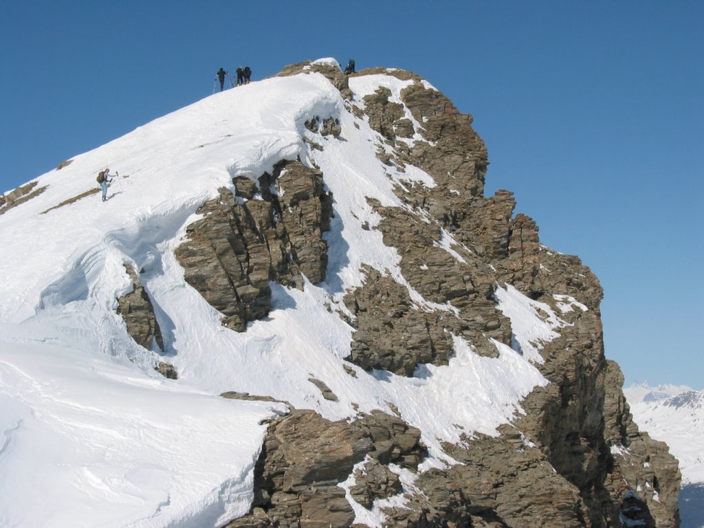 Pic de Cascavelier, près de l'obersvatoire de Chateau Renard by Nico irlande