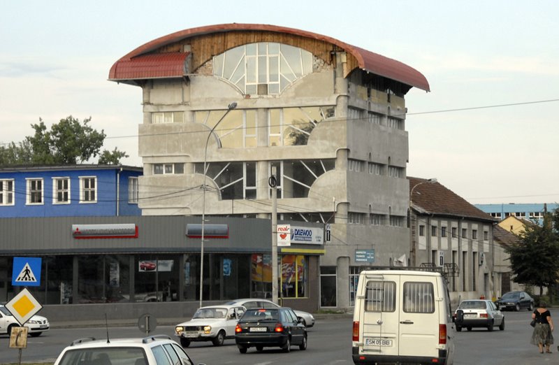 IRODAHÁZ-OFFICE BLOCK /SZATMÁR-SATU MARE /ERDÉLY/ by BALÁS ISTVÁN