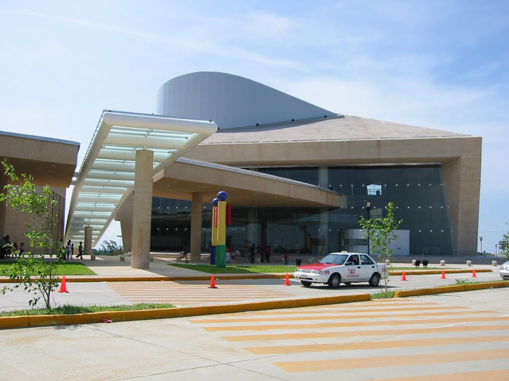 Teatro de la Ciudad by Arturo Ortega G