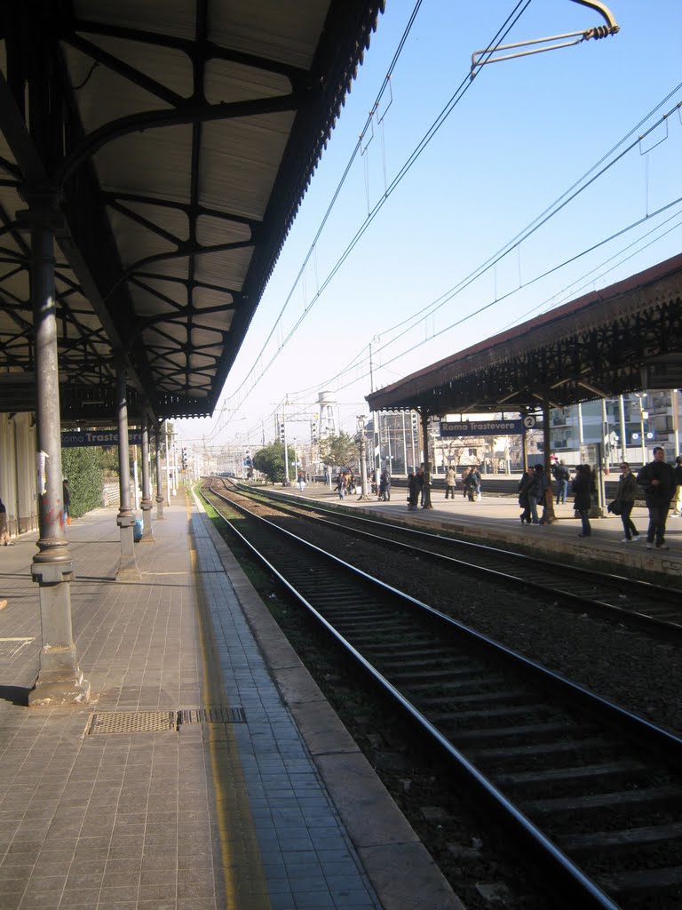 Stazione Trastevere Binario by Christoph Rohde