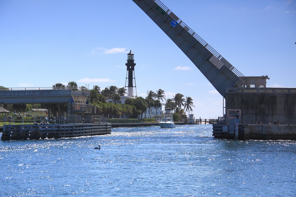 Hillsboro inlet by Frank Lekich