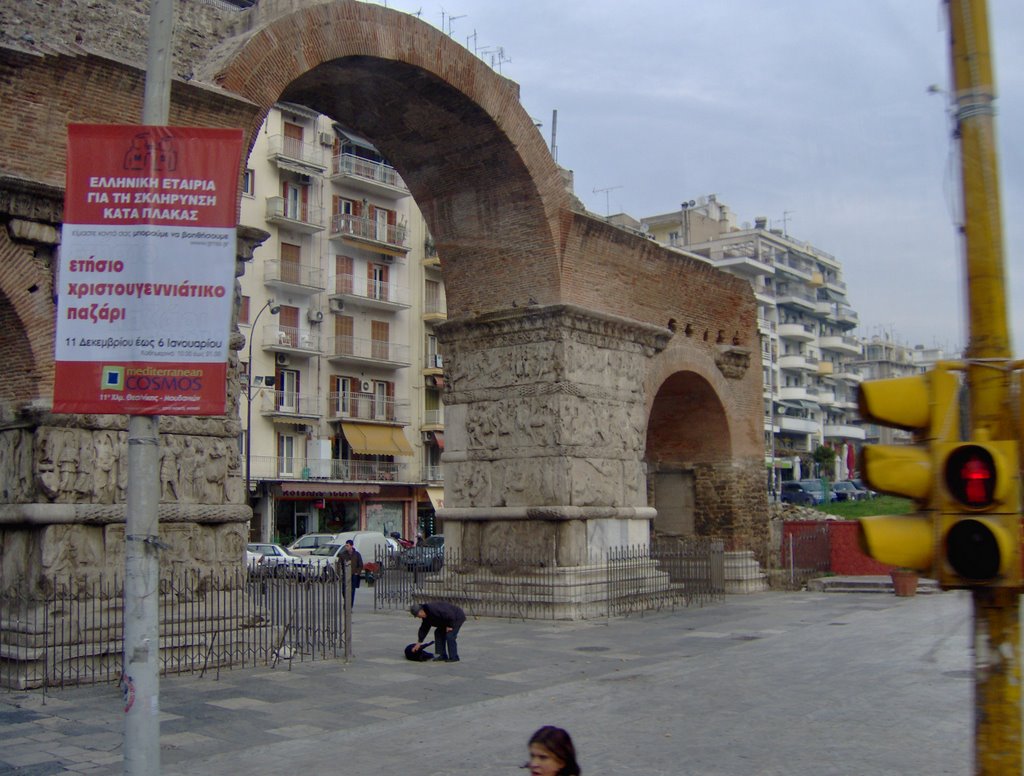 Arch of Galerius - Thesalonic by Hally