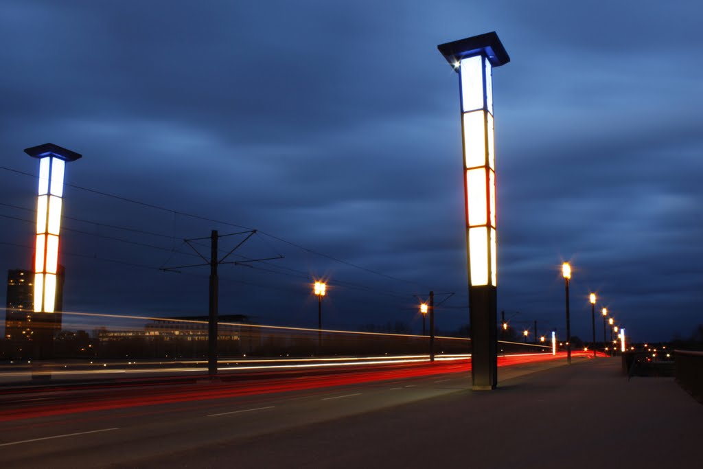 Friedrich-Ebert Brücke by Adem Dogan