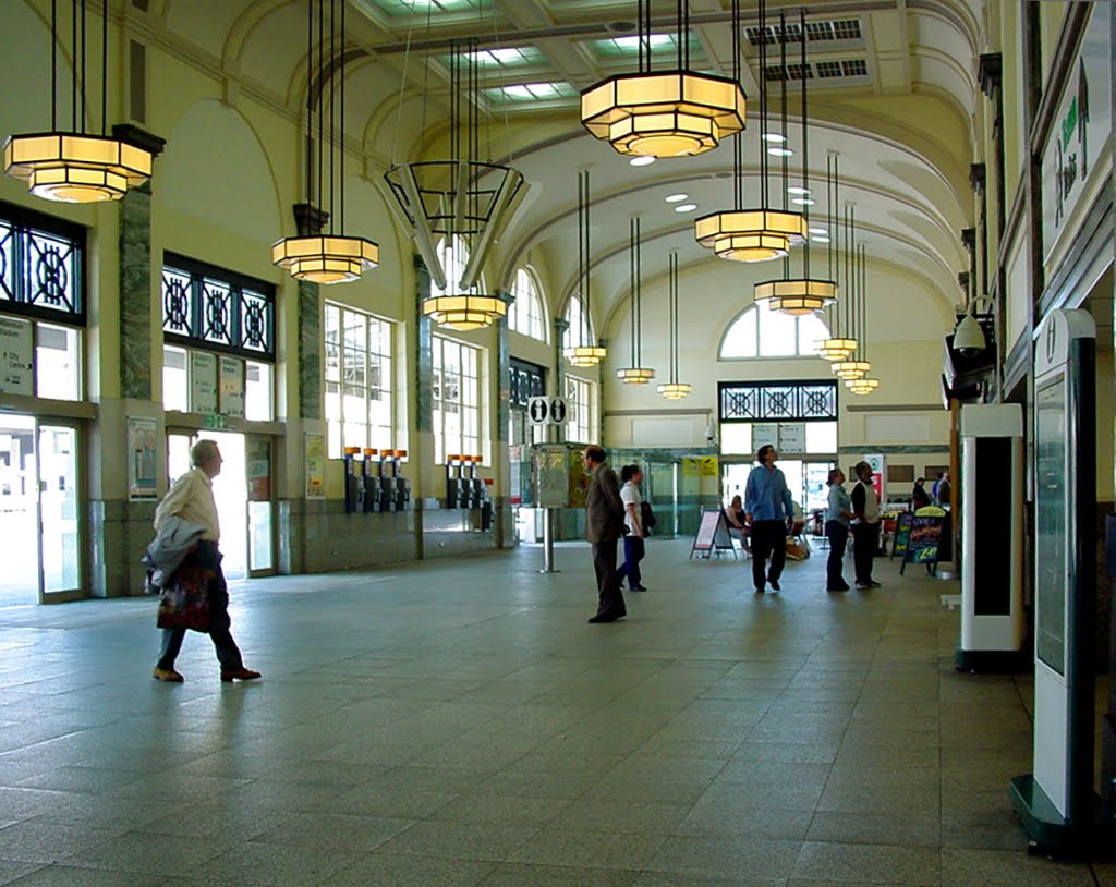 Cardiff Central Station by Roger Grund