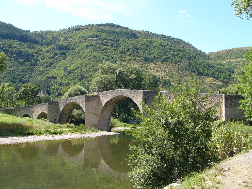 Quézac : le pont by Aurélien Knockaert