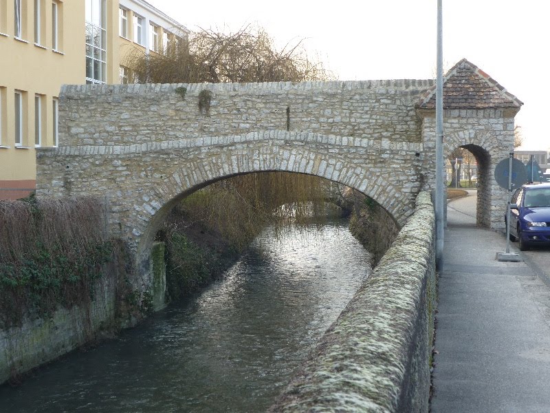 Brückenbogen der ehemaligen Stadtmauer by Portal