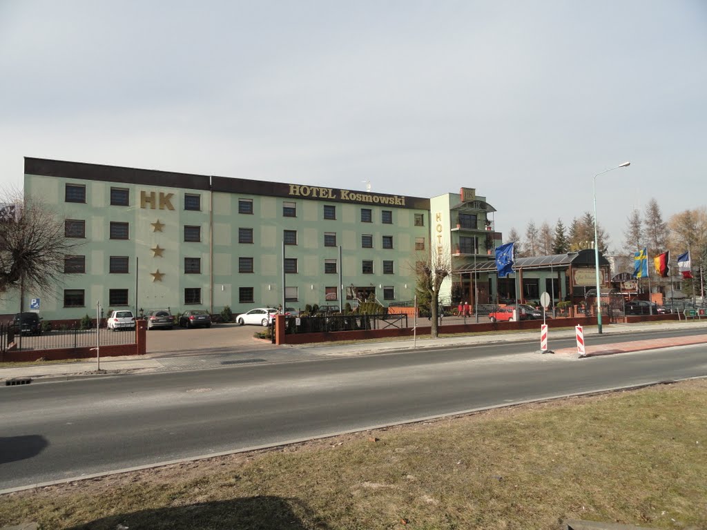 Hotel Kosmowski by stjac