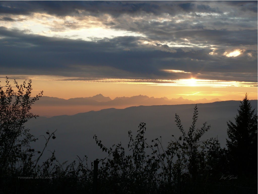 Julische Alpen im Abendlicht by Josef Grohs