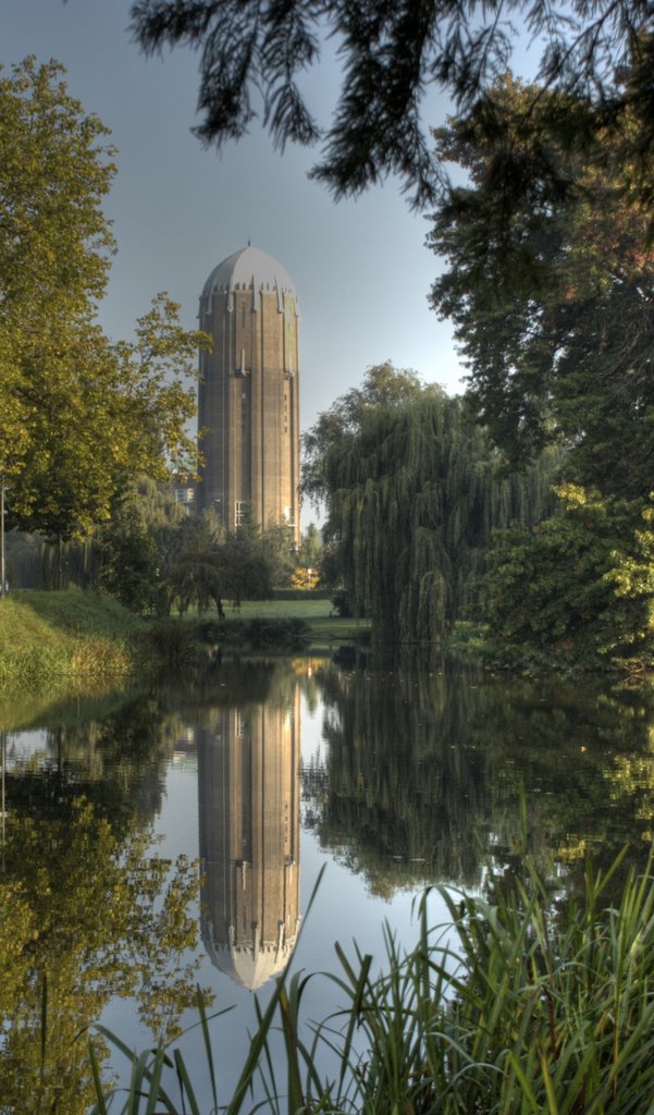 Watertoren aan de berkel by dutchlandscape