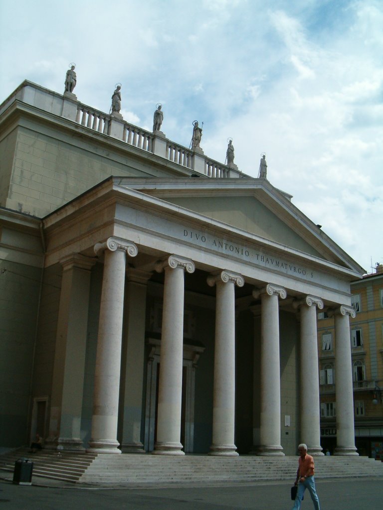 Chiesa di Sant'Antonio Taumaturgo by ucsendre