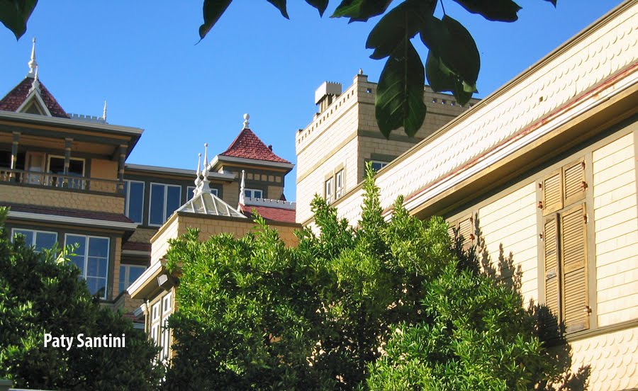 Winchester Mystery House, San José, California, USA. by Patricia Santini