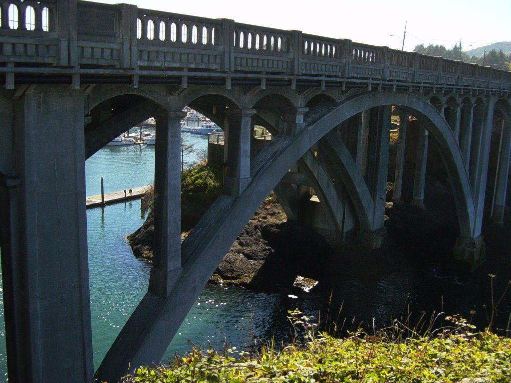 Depoe Bay bridge by DeEtte Fisher