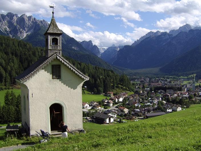 Leitenstöcklkapelle mit Blick auf Toblach by hubi1802