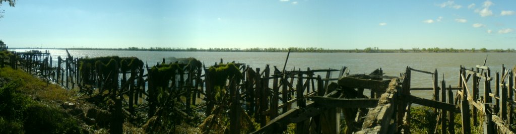 Vista desde Club de Pescadores Bajada Mitre by JuanchiRos