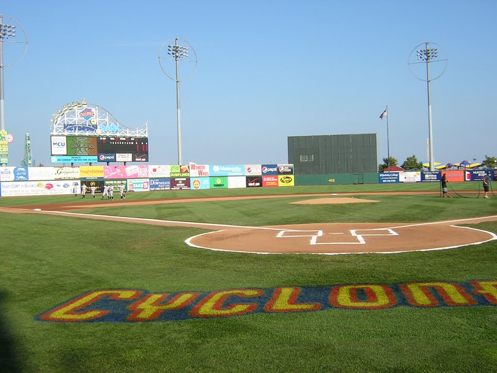 Brooklyn Cyclones - Keyspan Park by the baseball traveler